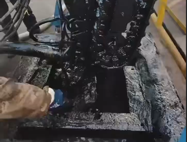 Xinjiang Haihui Oilfield Technology Service Co., Ltd.: Experimental testing of oil tank and oil pool sludge dredging